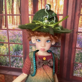 Мисси Kaye Wiggs 35 см. В поисках обуви.