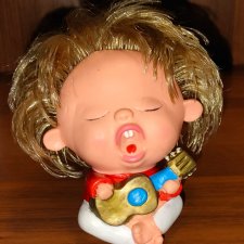 Игрушка Югославия Мальчик с гитарой