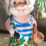 Статуэтка, фигурка, карандашница, вазочка Гжель. Поросёнок.