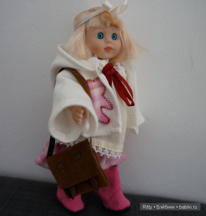 Petitcollin, Ma Poupée des 4 Saisons dans Sa Malle Cabine