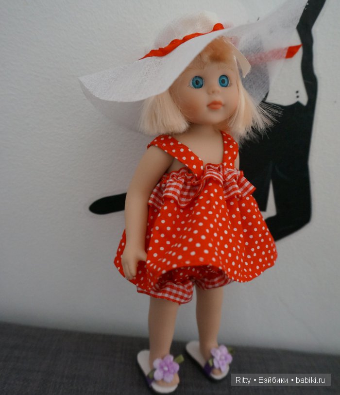 Petitcollin, Ma Poupée des 4 Saisons dans Sa Malle Cabine