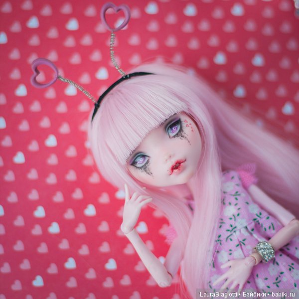 Монстер Хай Дракулаура ООАК (фото 10)