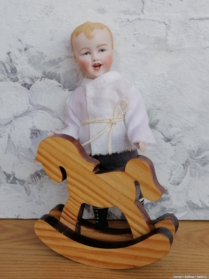 Герман наряжается — Редкие антикварные куклы и реплики: воск (фото 3)