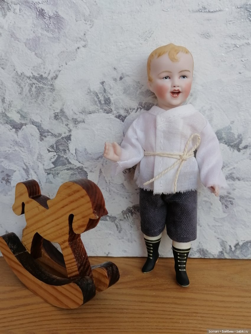 Герман наряжается — Редкие антикварные куклы и реплики: воск