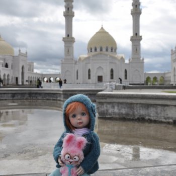 Ксюша в древнем городе