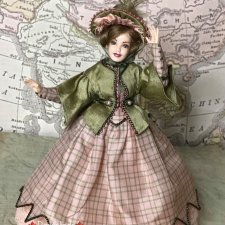 Коллекционная миниатюра 1/12 . Наряд на куклу Heidi Ott