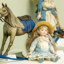 Выставка кукол «Старинные забавы». Часть II