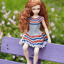 А осень начинается в июле, внезапным увяданием садов