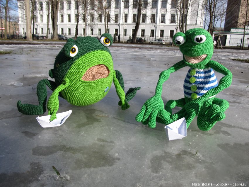Жабы мореплаватели — Вязаные игрушки и амигуруми: крючком