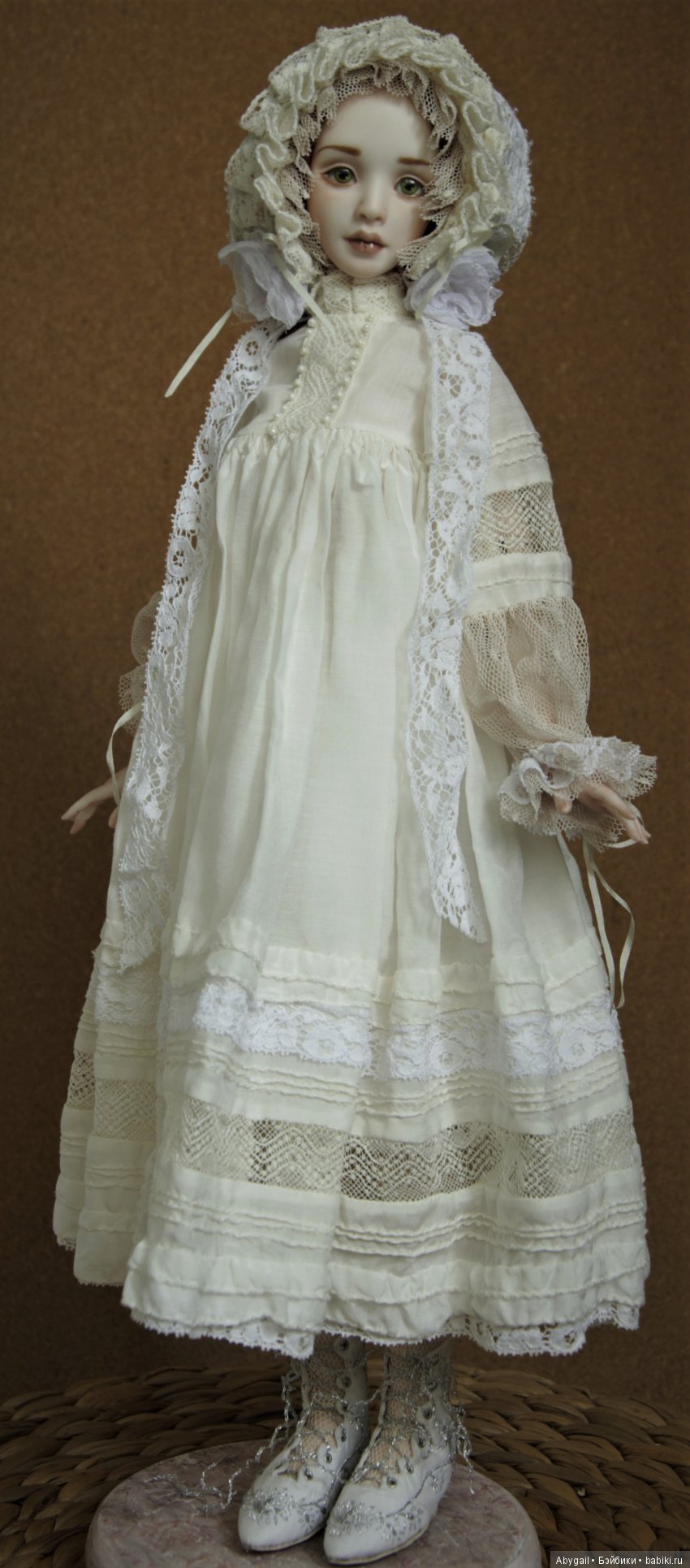 Фарфоровая шарнирная кукла Елены Ионовой