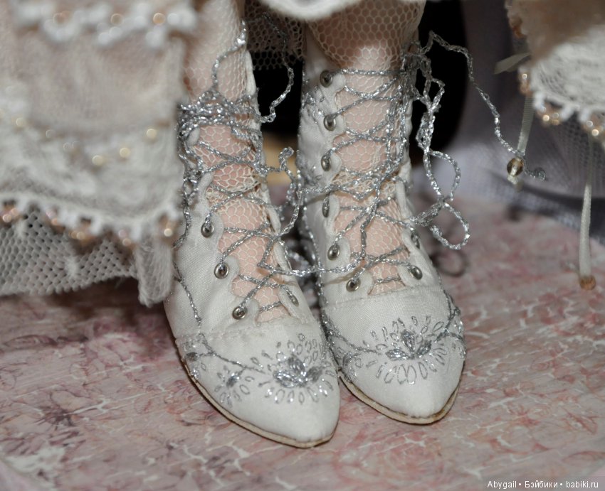 Фарфоровая шарнирная кукла Елены Ионовой (фото 5)