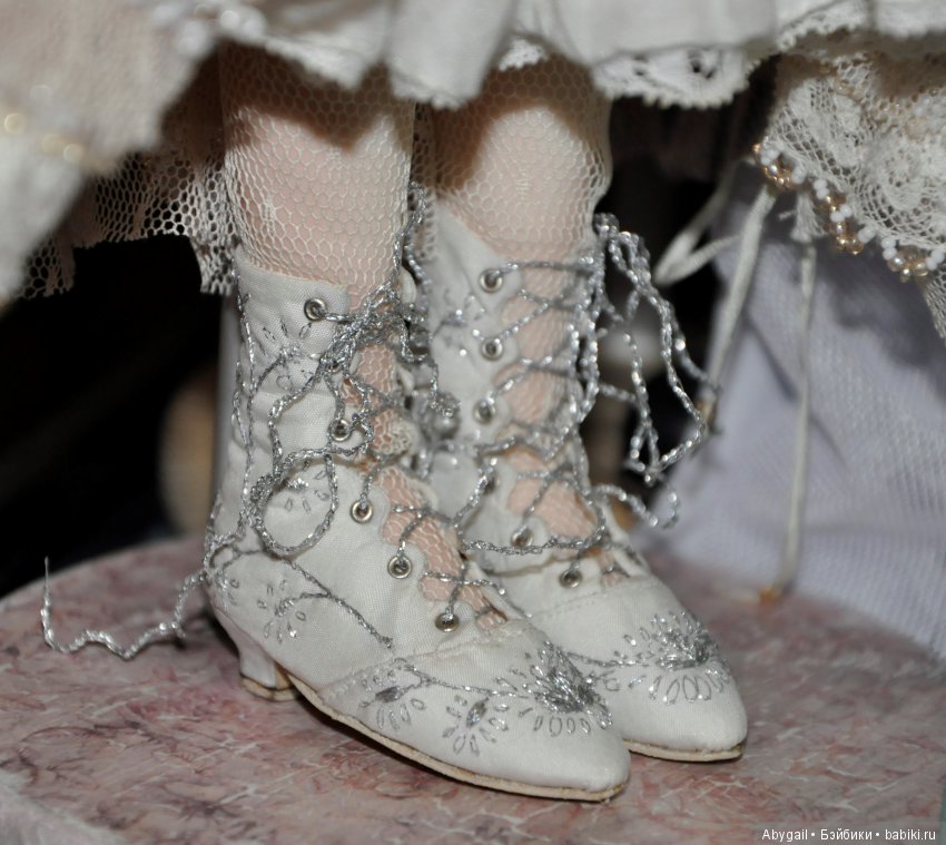 Фарфоровая шарнирная кукла Елены Ионовой (фото 4)