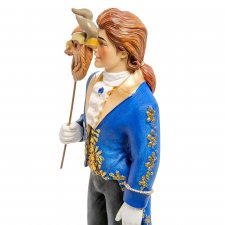 Может у кого-нибудь есть такая фигурка очень бы хотелось посмотреть живые фото