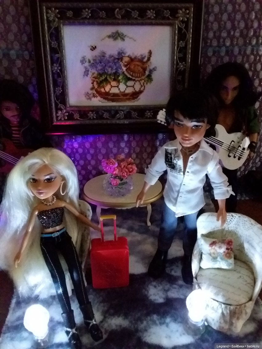 Клип на хит Эмре Айдына Bir Pazar Kahvaltisi - "Воскресный завтрак"