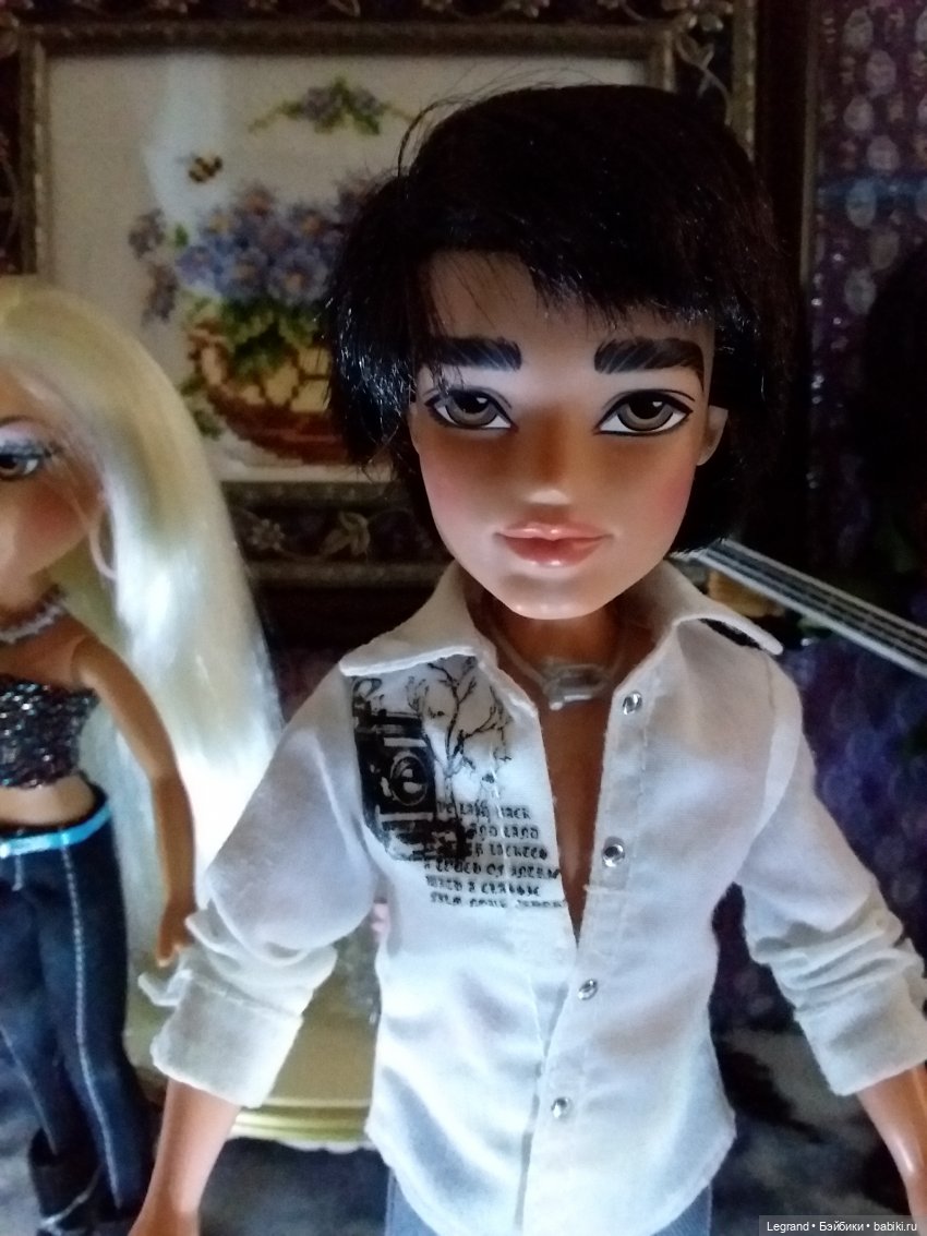 Клип на хит Эмре Айдына Bir Pazar Kahvaltisi - "Воскресный завтрак"