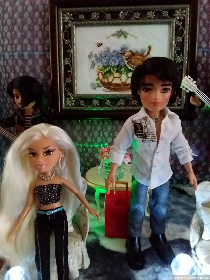 Клип на хит Эмре Айдына Bir Pazar Kahvaltisi - "Воскресный завтрак"