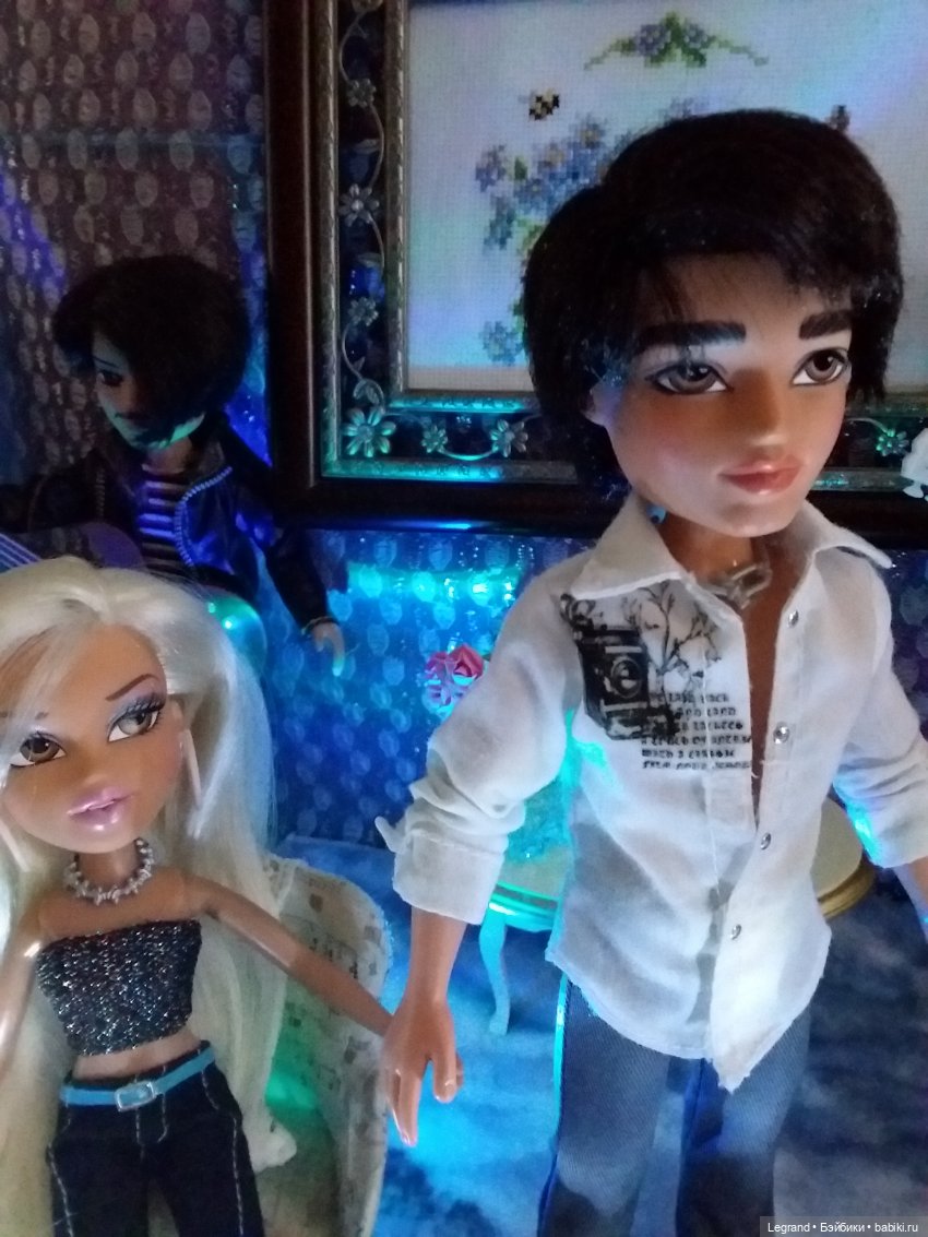 Клип на хит Эмре Айдына Bir Pazar Kahvaltisi - "Воскресный завтрак"