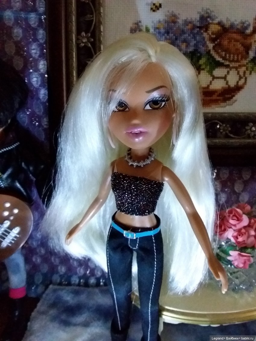 Клип на хит Эмре Айдына Bir Pazar Kahvaltisi - "Воскресный завтрак"