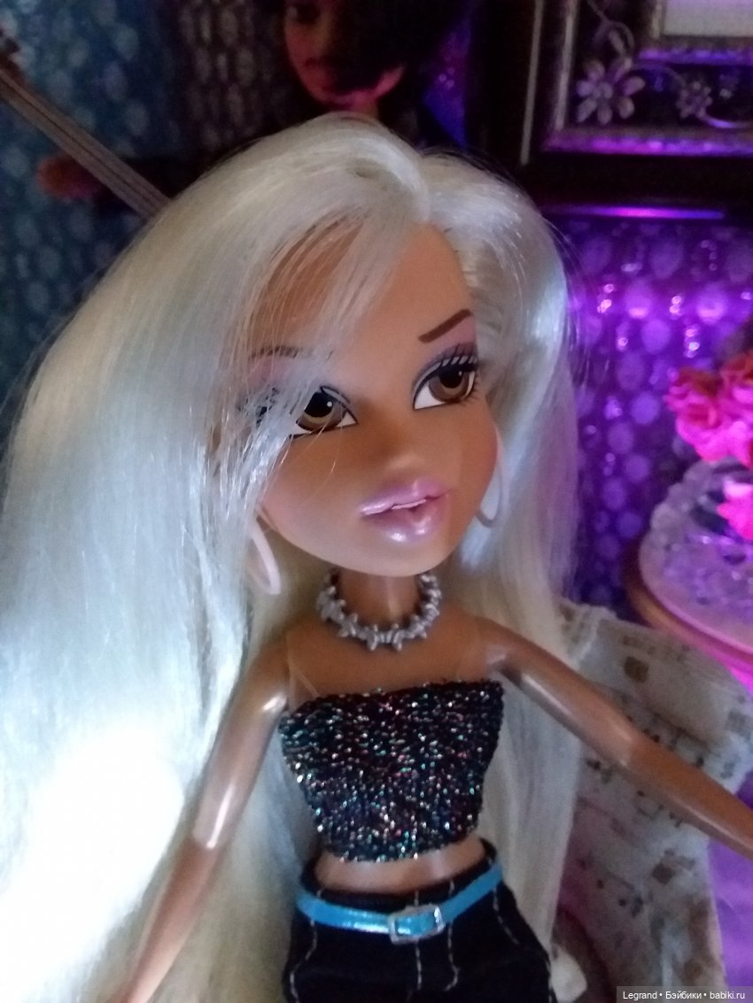 Клип на хит Эмре Айдына Bir Pazar Kahvaltisi - "Воскресный завтрак"