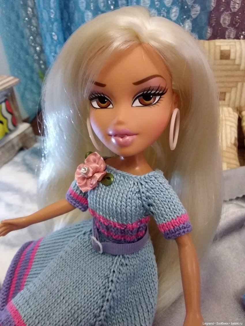 Клип на хит Эмре Айдына Bir Pazar Kahvaltisi - "Воскресный завтрак"