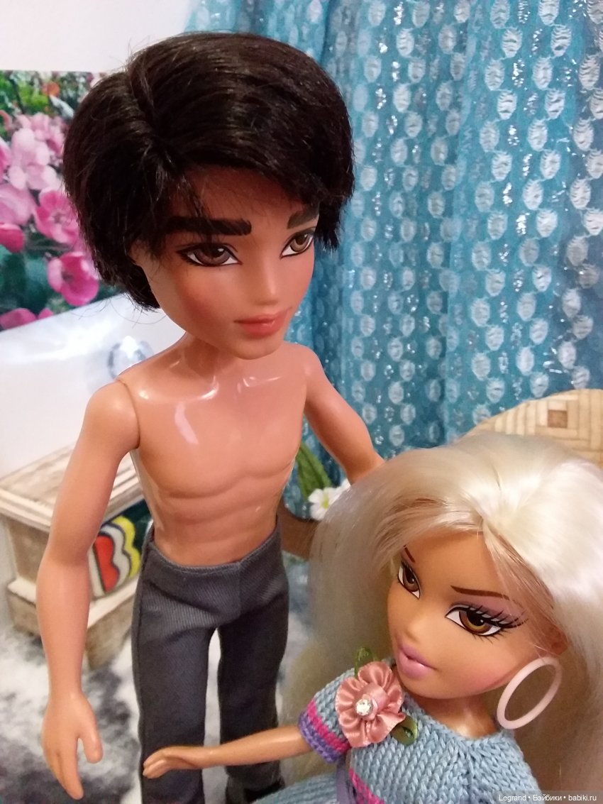 Клип на хит Эмре Айдына Bir Pazar Kahvaltisi - "Воскресный завтрак"