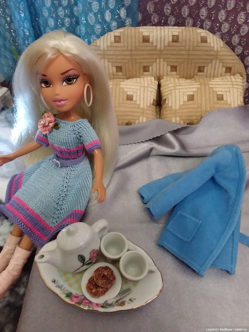 Клип на хит Эмре Айдына Bir Pazar Kahvaltisi - "Воскресный завтрак"