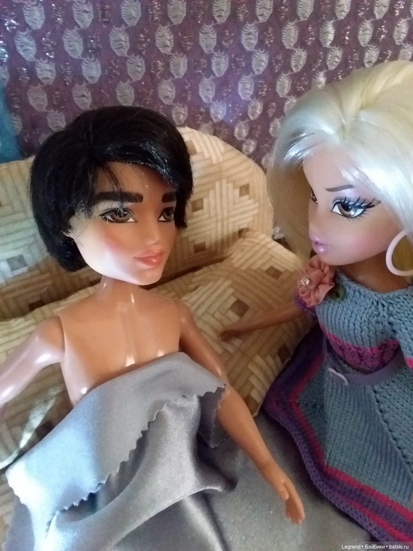 Клип на хит Эмре Айдына Bir Pazar Kahvaltisi - "Воскресный завтрак"