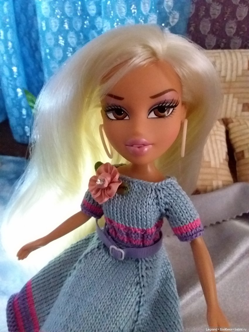 Клип на хит Эмре Айдына Bir Pazar Kahvaltisi - "Воскресный завтрак"