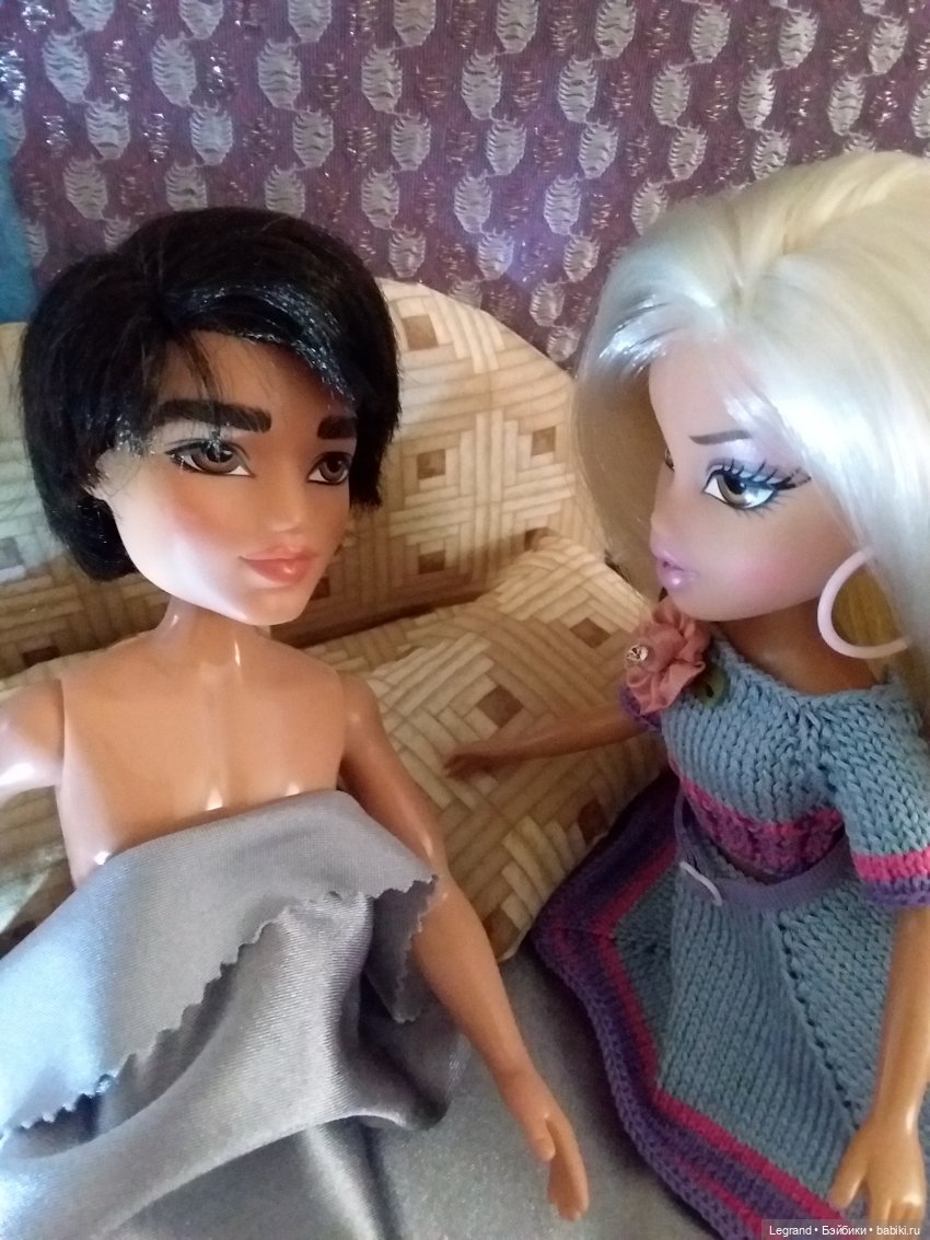 Клип на хит Эмре Айдына Bir Pazar Kahvaltisi - "Воскресный завтрак"