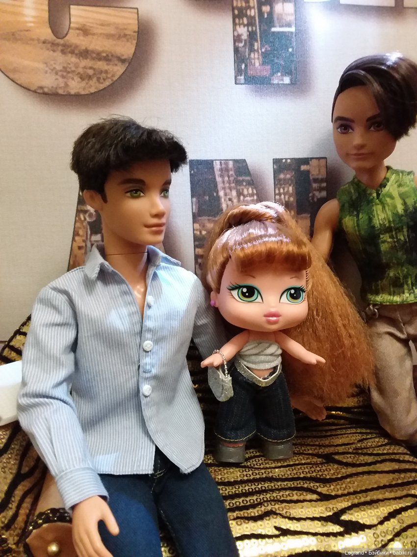 Они сами пишут свои истории: наш золотой диван | Бэйбики Они сами пишут свои истории: наш золотой диван