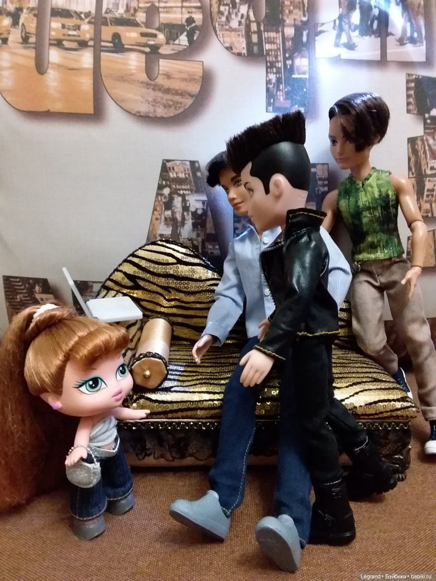 Они сами пишут свои истории: наш золотой диван | Бэйбики Они сами пишут свои истории: наш золотой диван