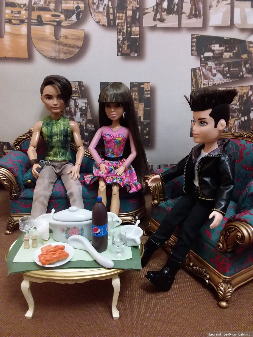 Они сами пишут свои истории: Готье, Дезире, Лестат. Обед и разговоры о политике (фото 3)