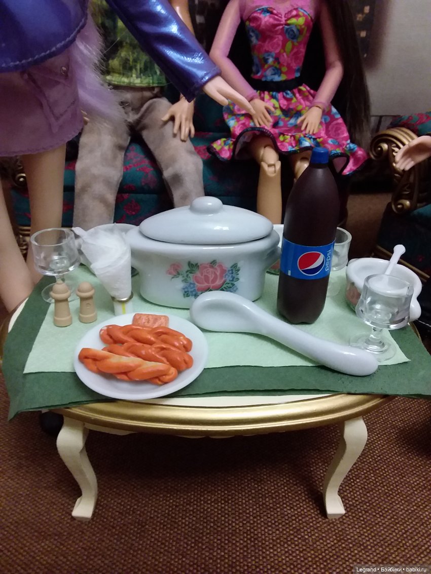 Они сами пишут свои истории: Готье, Дезире, Лестат. Обед и разговоры о политике (фото 9)