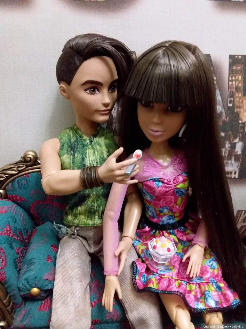 Они сами пишут свои истории: Готье, Дезире, Лестат. Обед и разговоры о политике