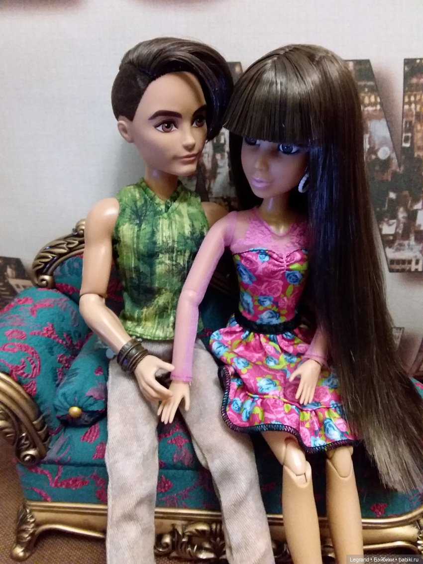 Они сами пишут свои истории: Готье, Дезире, Лестат. Обед и разговоры о политике