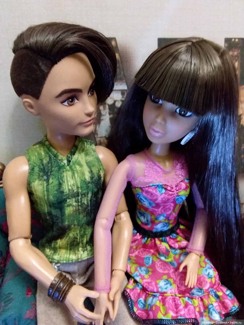 Они сами пишут свои истории: Готье, Дезире, Лестат. Обед и разговоры о политике