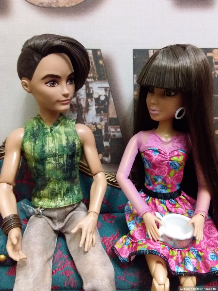 Они сами пишут свои истории: Готье, Дезире, Лестат. Обед и разговоры о политике