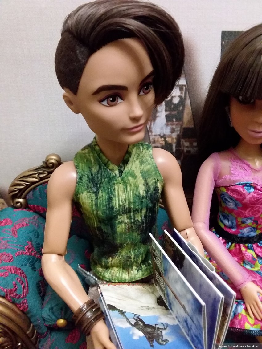 Они сами пишут свои истории: Готье, Дезире, Лестат. Обед и разговоры о политике