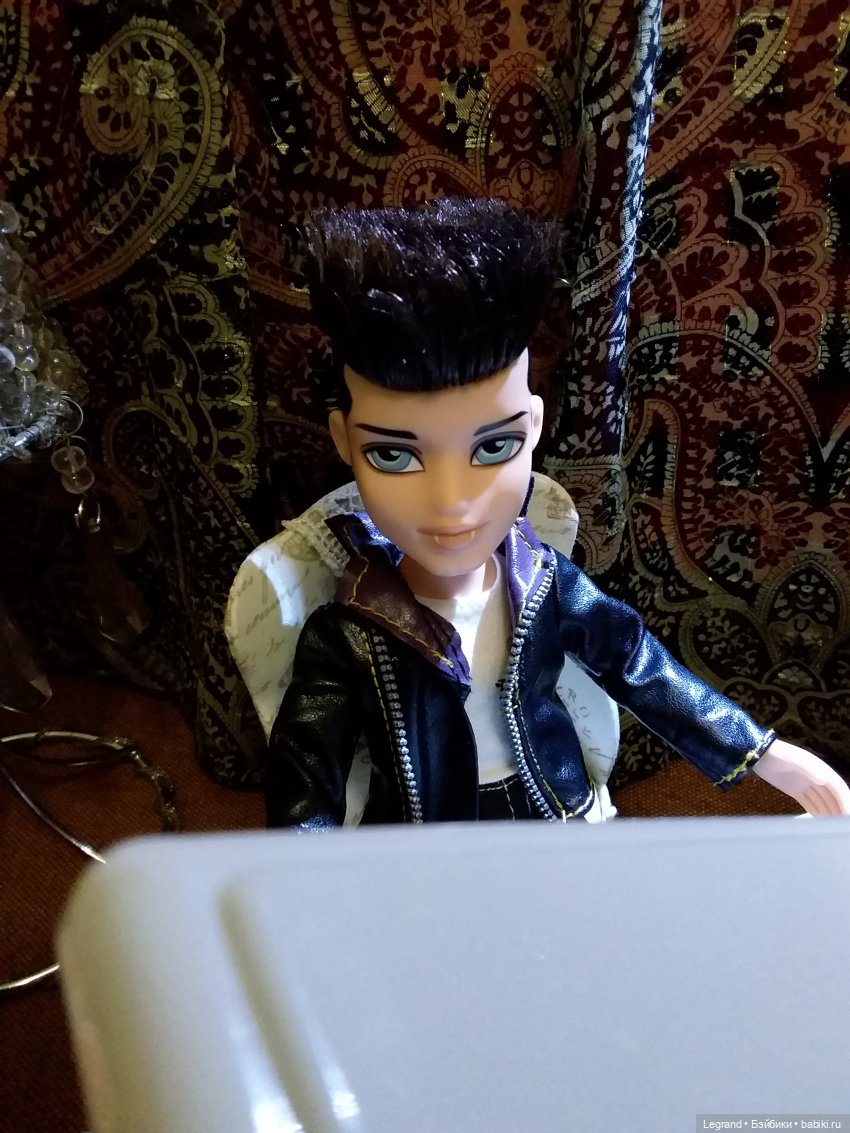 Они сами пишут свои истории: Лестат, Коринна. "К Элизе" (фото 9)