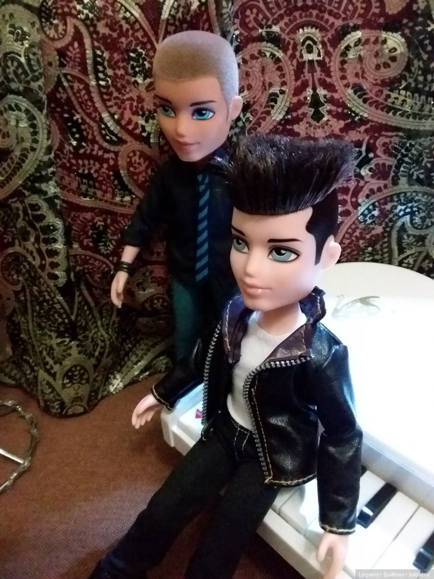 Они сами пишут свои истории: Лестат, Коринна. "К Элизе"