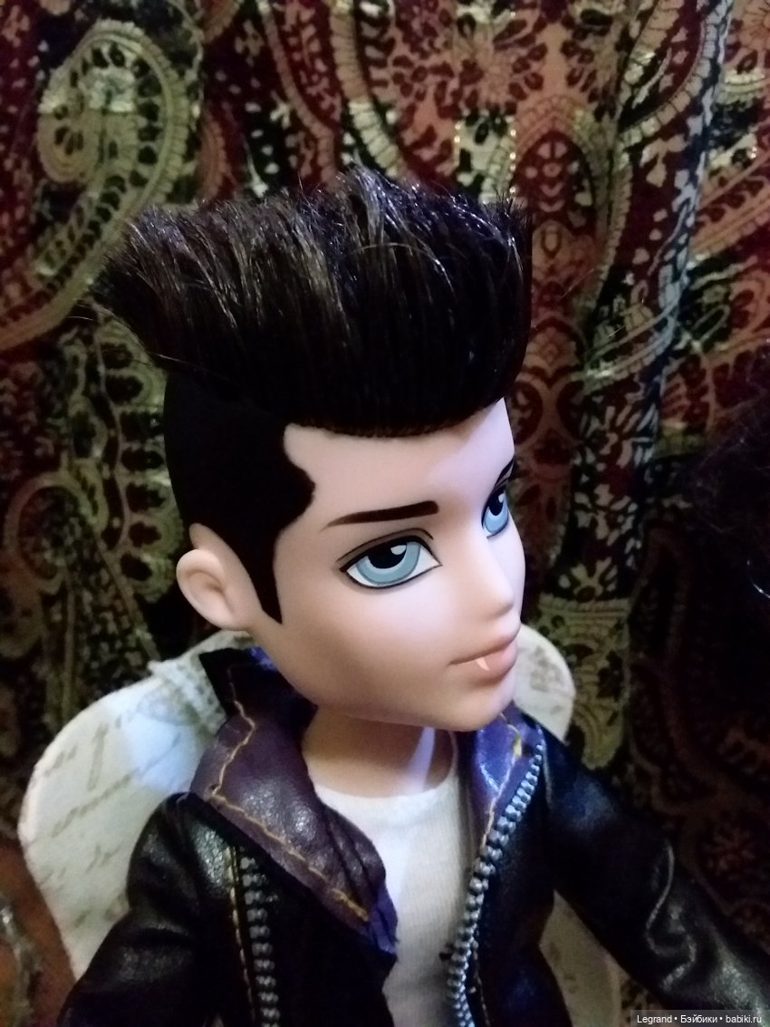 Они сами пишут свои истории: Лестат, Коринна. "К Элизе"