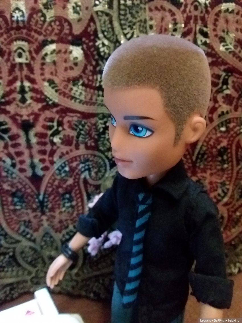 Они сами пишут свои истории: Лестат, Коринна. "К Элизе"