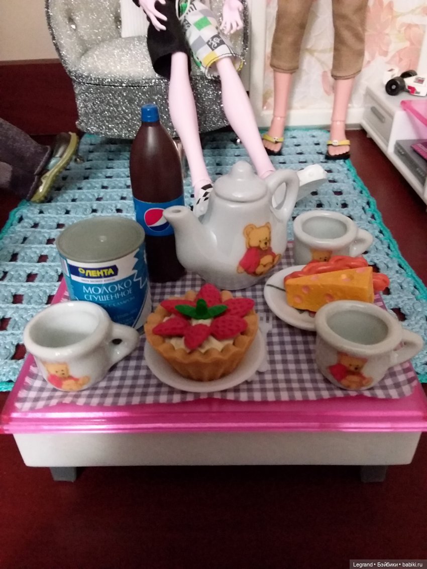 Они сами пишут свои истории: Конфетно-парфюмерное творчество и немного новой мебели