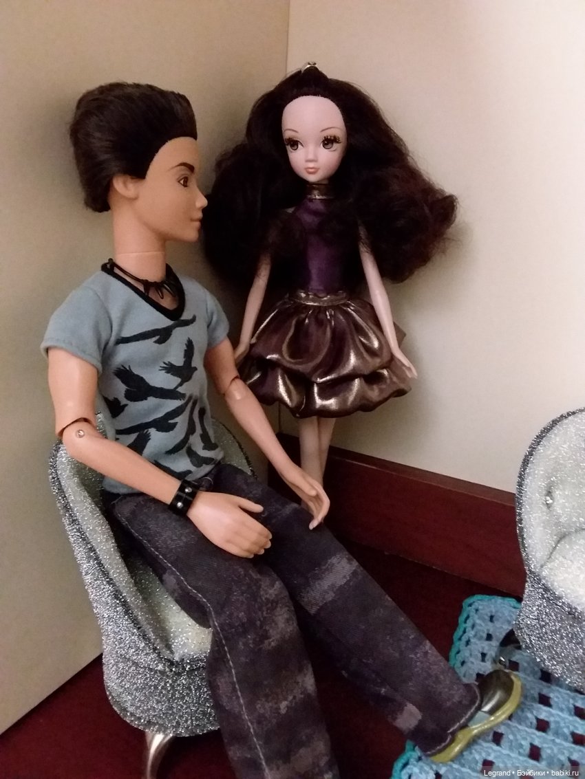 Они сами пишут свои истории: Конфетно-парфюмерное творчество и немного новой мебели