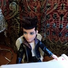 Они сами пишут свои истории: Леруа Лурении