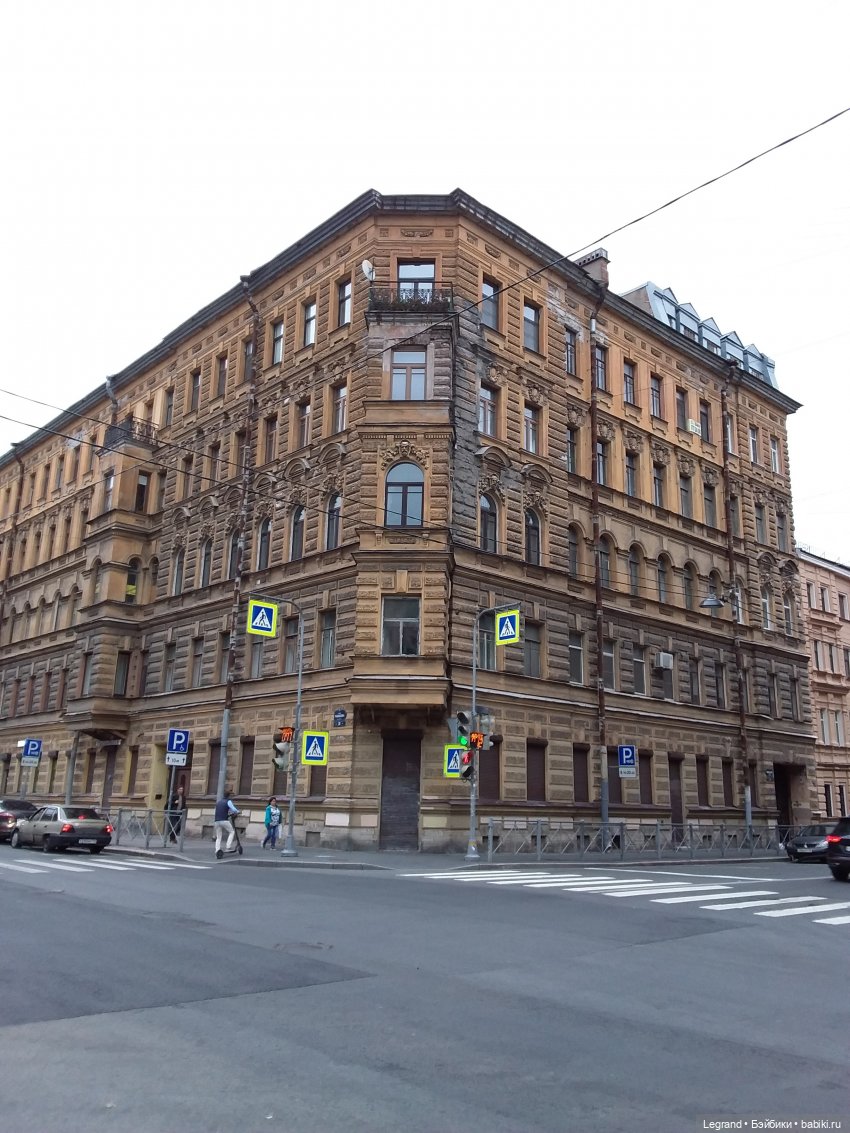 Снова мишки: короткая прогулка с Гри