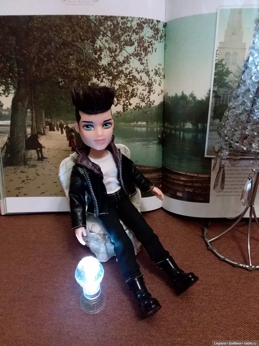 Они сами пишут свои истории: "В паре шагов от осени..."