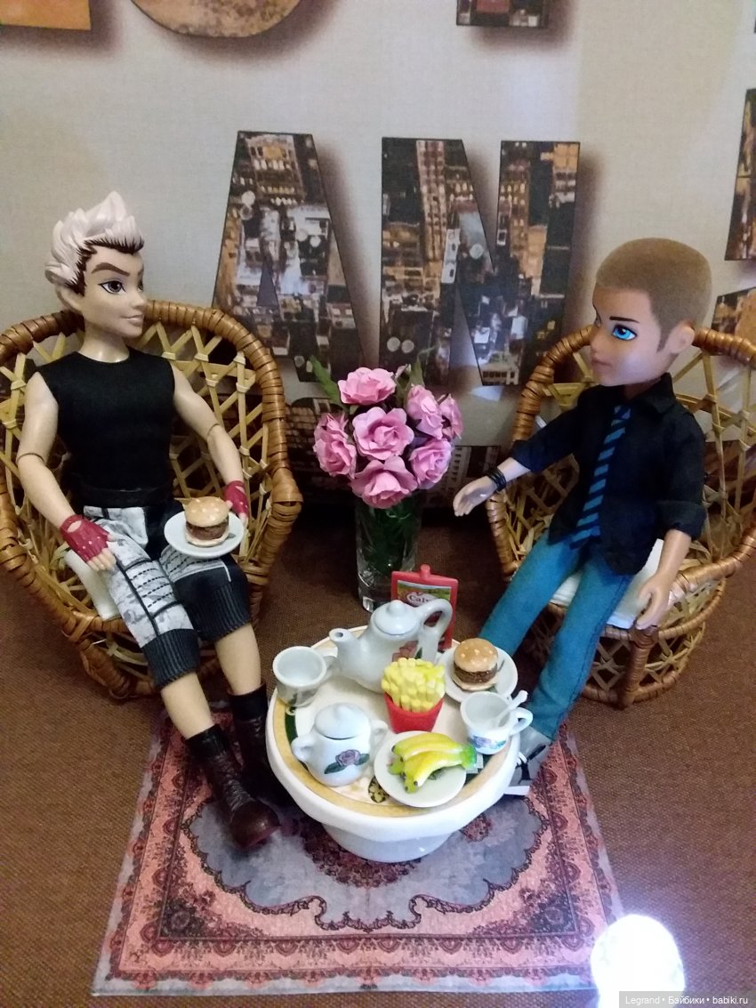 Они сами пишут свои истории: Аполлинер, Аженор и Трифин