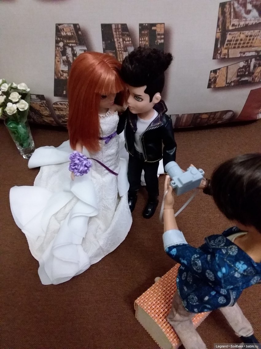 Dance Me to the End of Love. Клип на хит Леонарда Коэна