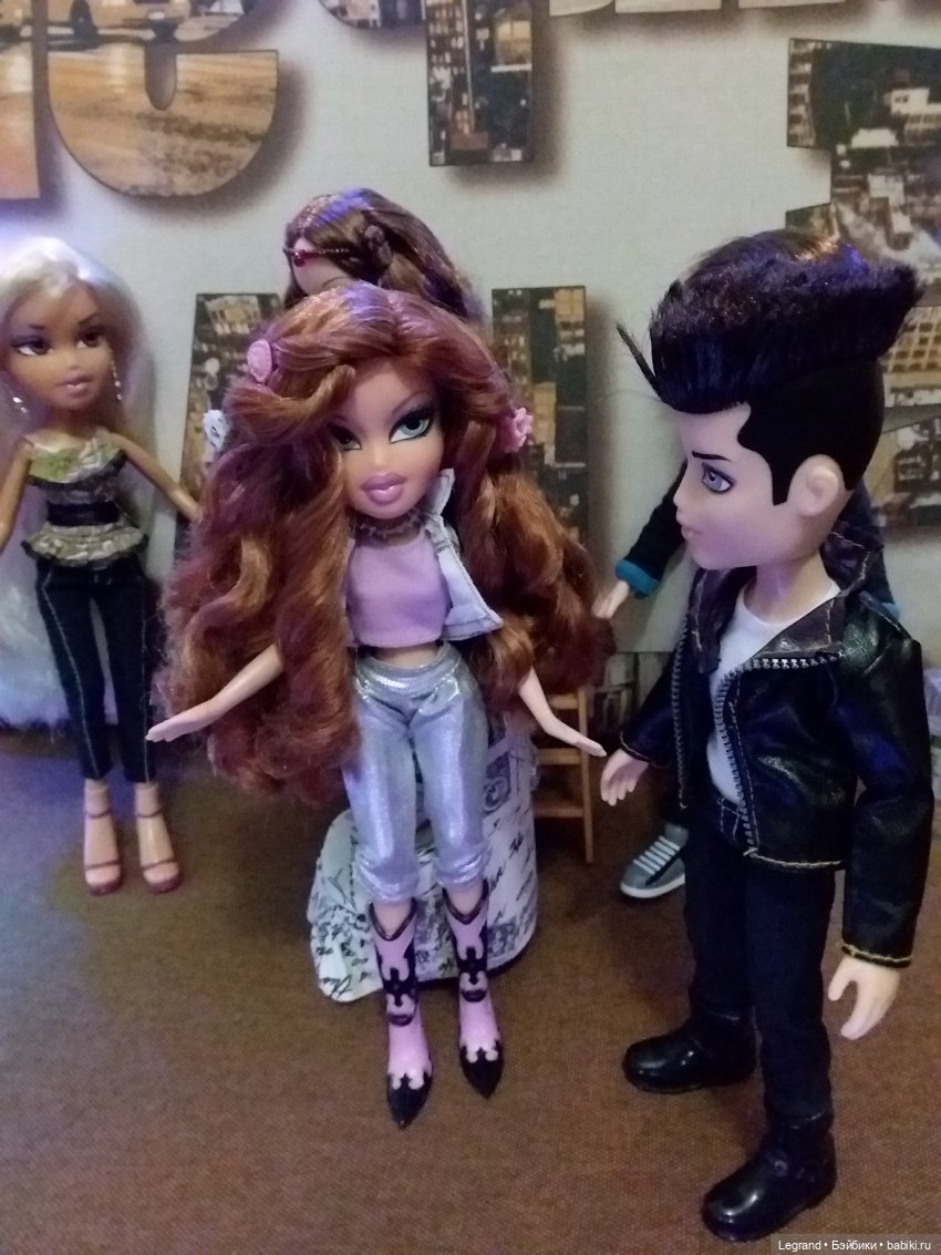 Они сами пишут свои истории: "Это диагноз, что ли?.."